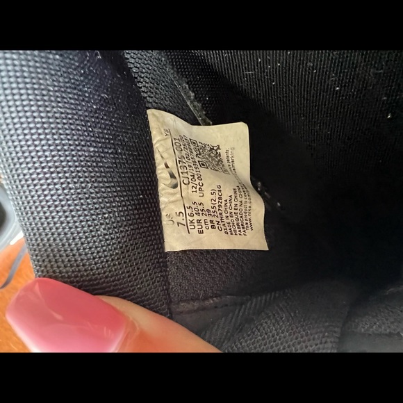 black and white air forces, hardly worn - Picture 5 of 6